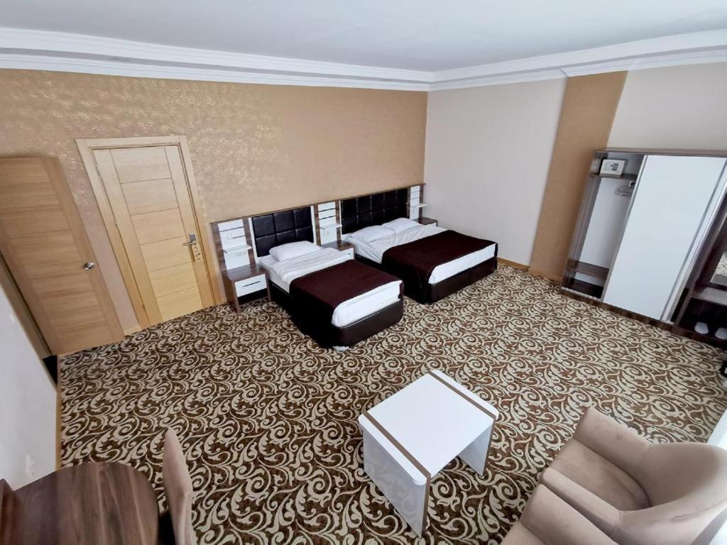 Grand Georgian Palace Batumi Exterior photo